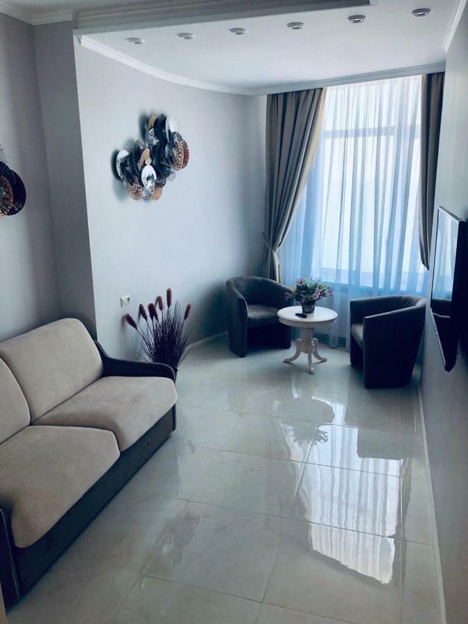 White Apartments In Arcadia Odessa Luaran gambar